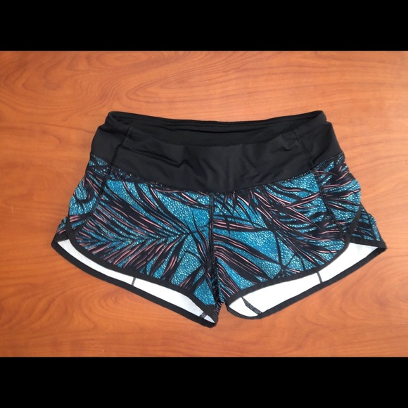lululemon athletica Pants - Lulu Speed Up Shorts 2.5”